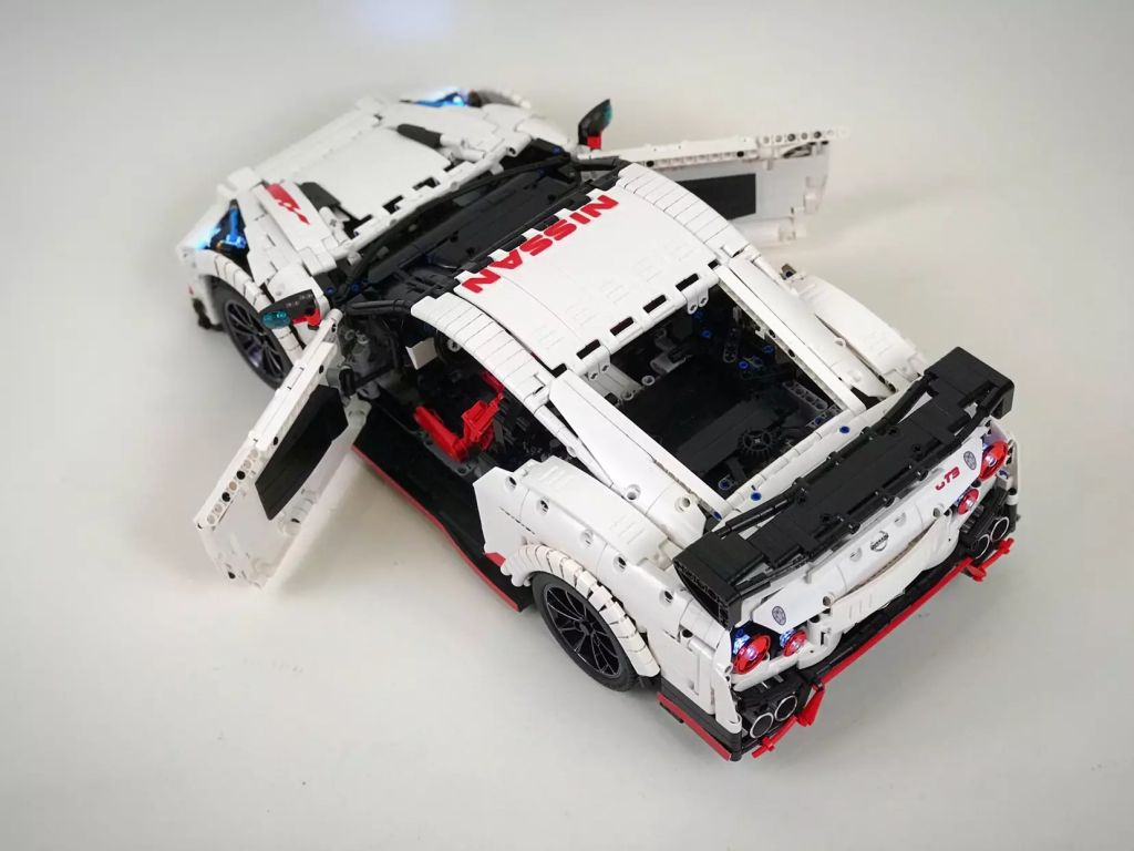 Купить Конструктор Lepin 23010 Nissan GT-R фото 9